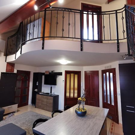 Galery Apartman Gyula Eksteriør billede