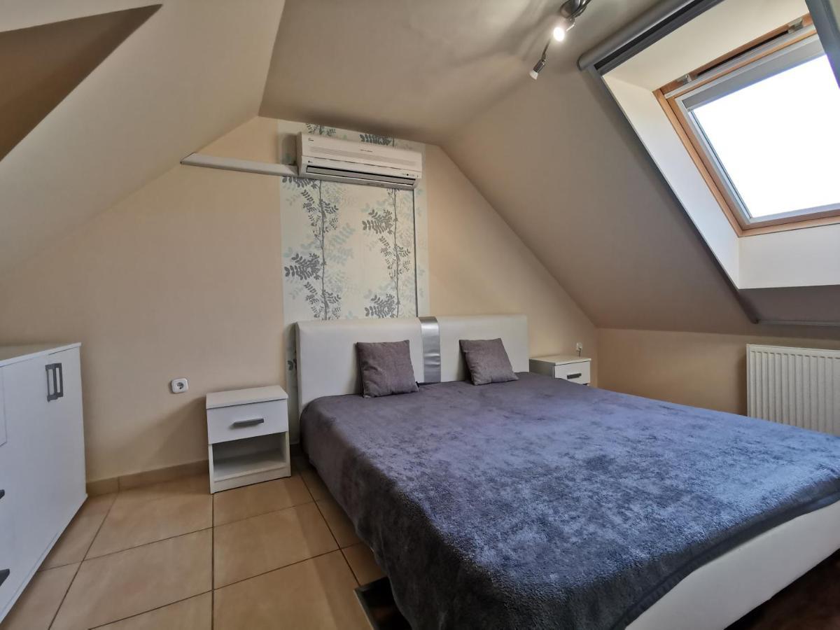 Galery Apartman Gyula Eksteriør billede