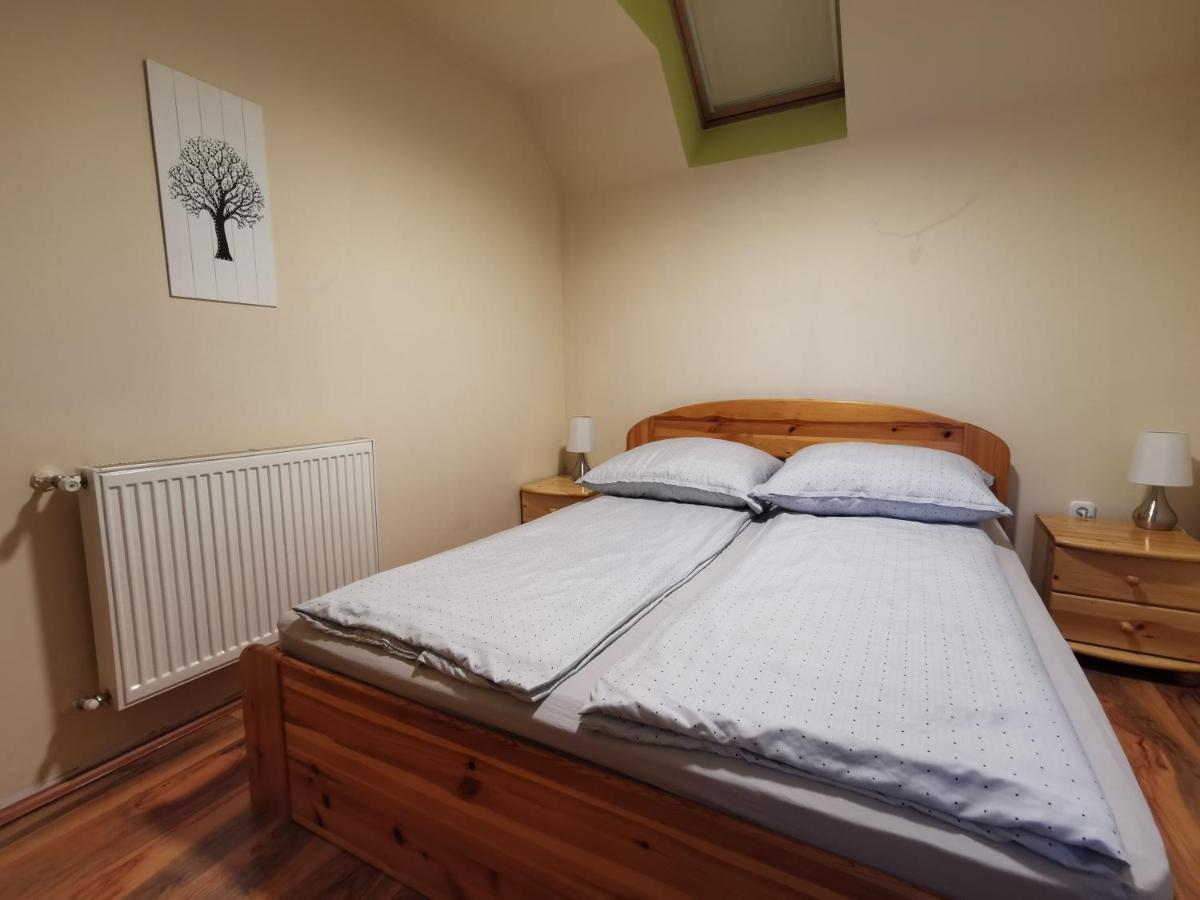Galery Apartman Gyula Eksteriør billede